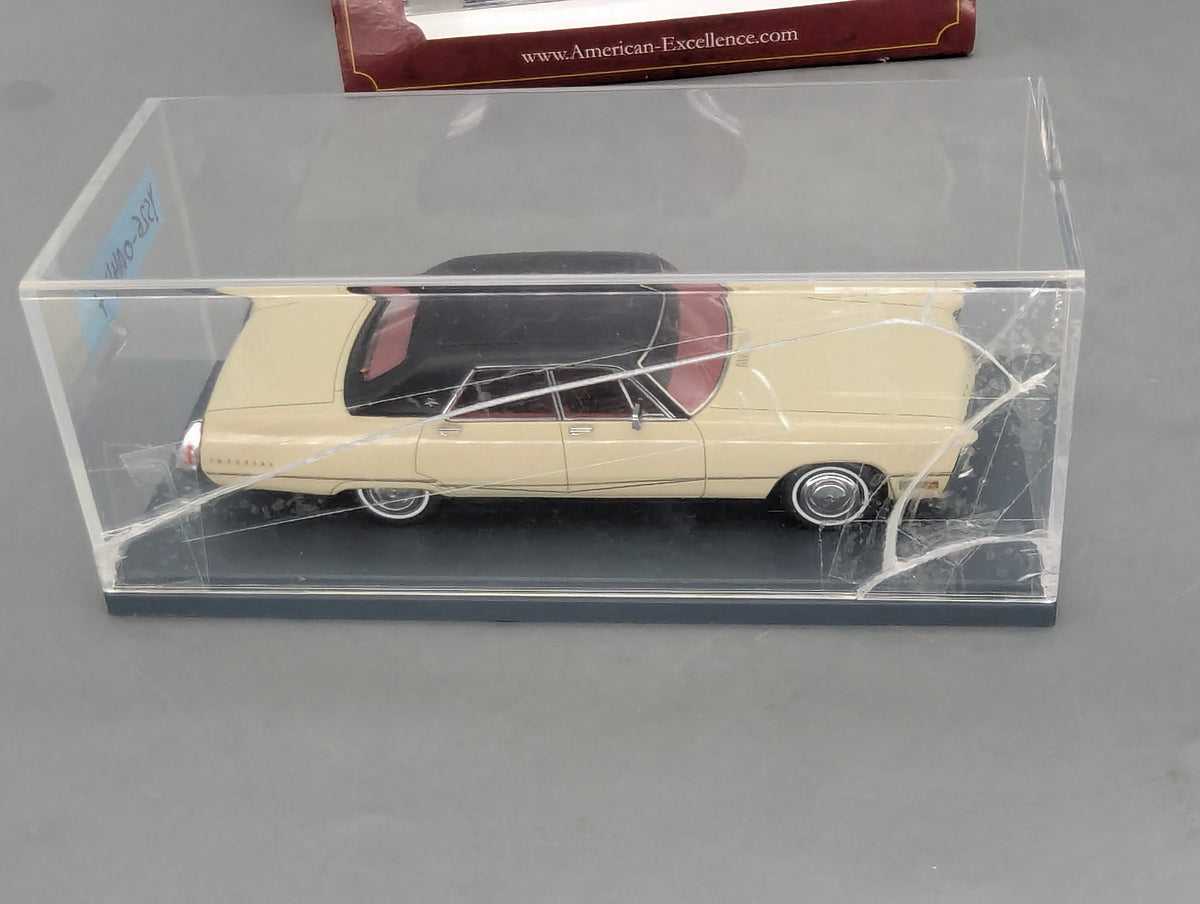 Modellautos 1:43 Neo Scale Models 44731 Chrysler Imperial Sedan mit OVP