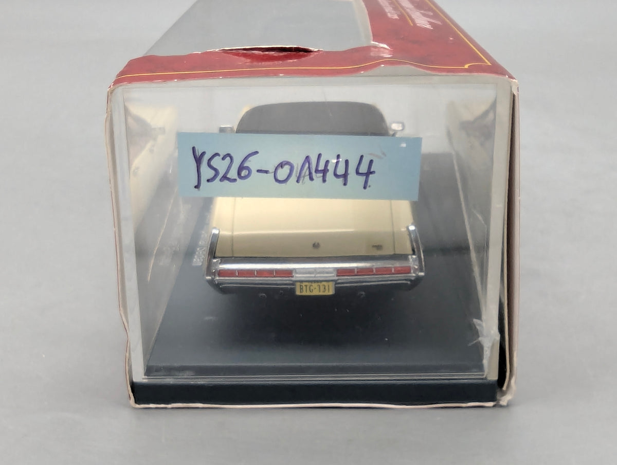 Modellautos 1:43 Neo Scale Models 44731 Chrysler Imperial Sedan mit OVP