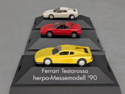 Modellautos 1:87 Herpa Ferrari 3-tlg Set 2x Testarossa 1x 348ts mit Vitrinen