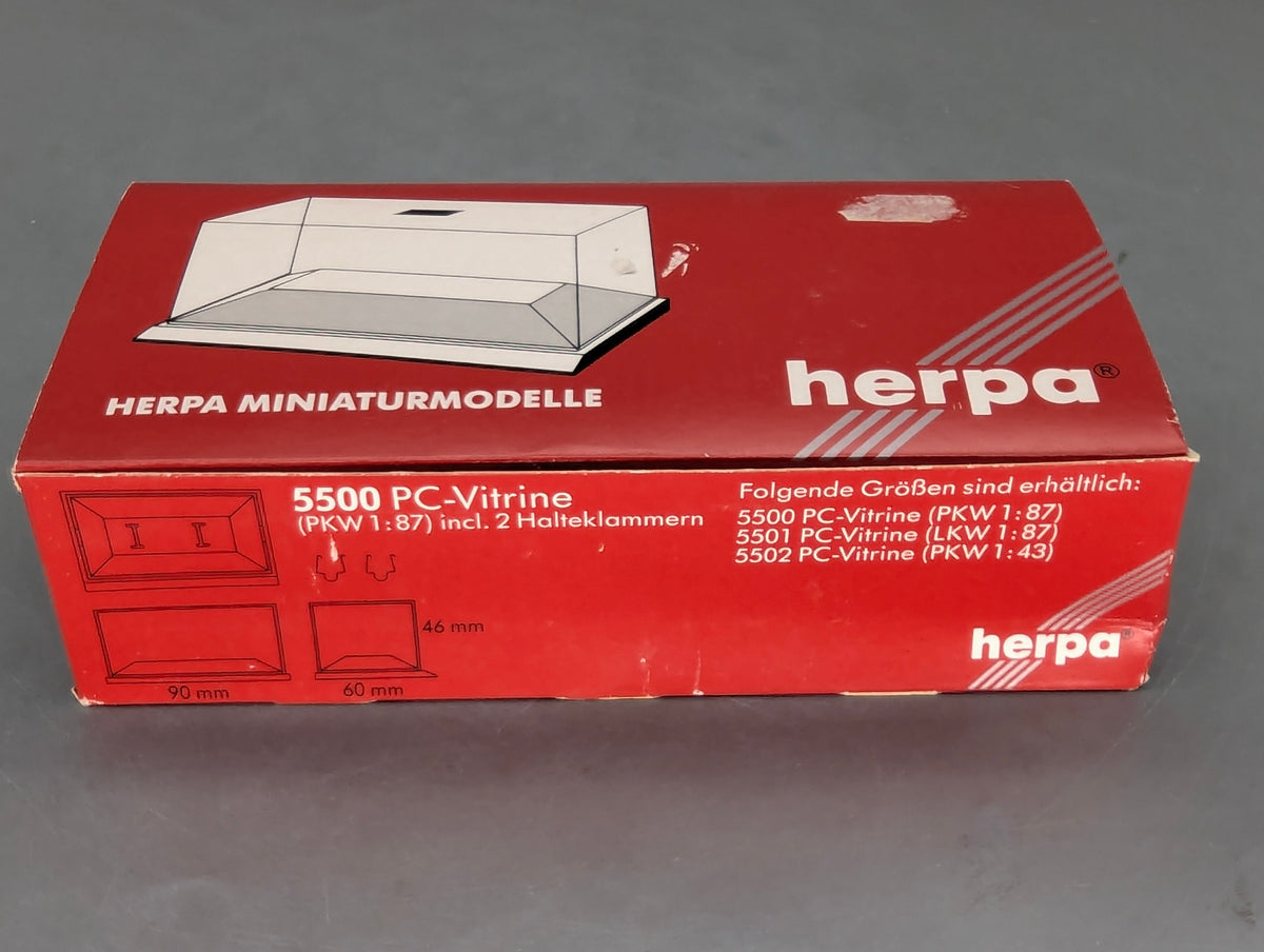 Modellautos 1:87 Herpa Ferrari 3-tlg Set 2x rot, 1x schwarz mit Vitrinen