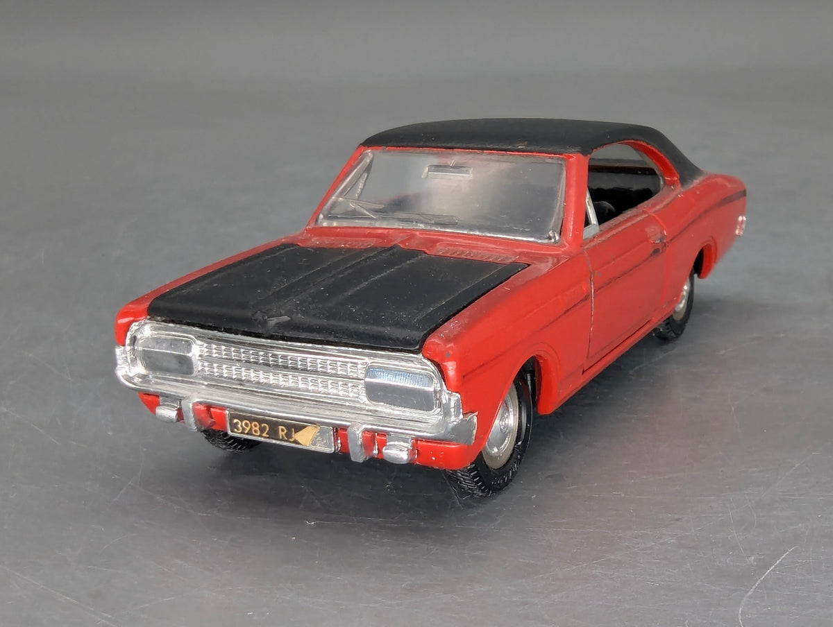 Modellauto 1:43 Dinky Toys 1420 heute Mattel Opel Commodore mirt OVP