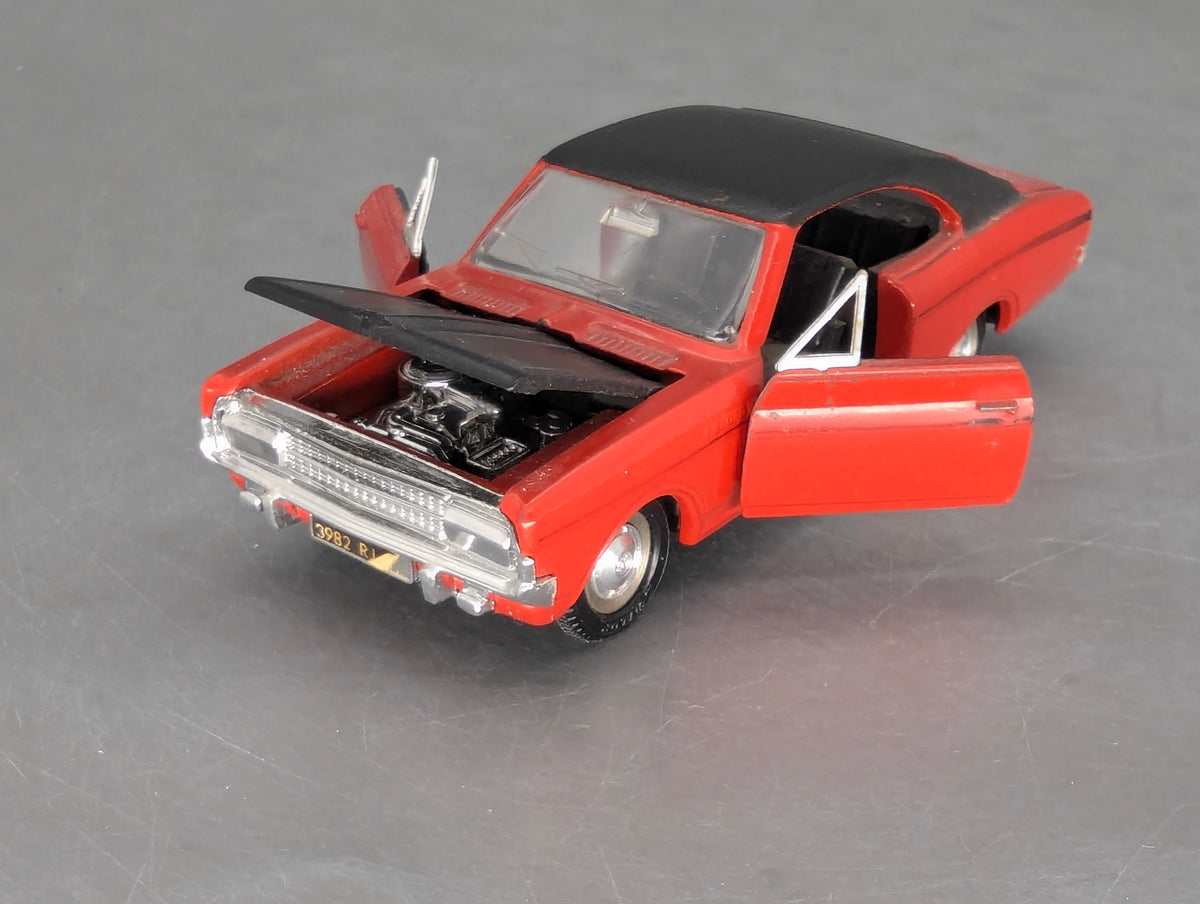 Modellauto 1:43 Dinky Toys 1420 heute Mattel Opel Commodore mirt OVP