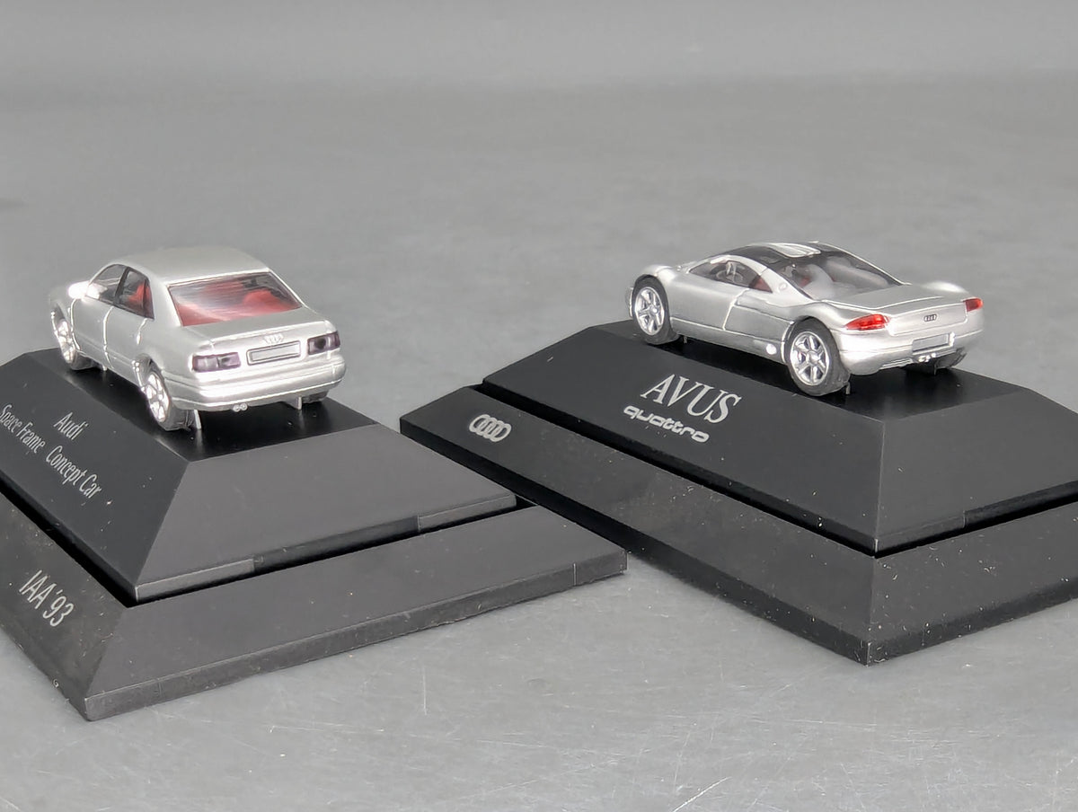 Modellautos 1:87 Rietze Audi 2-tlg Set Space Frame CC und AVUS Quattro in Dealer OVP
