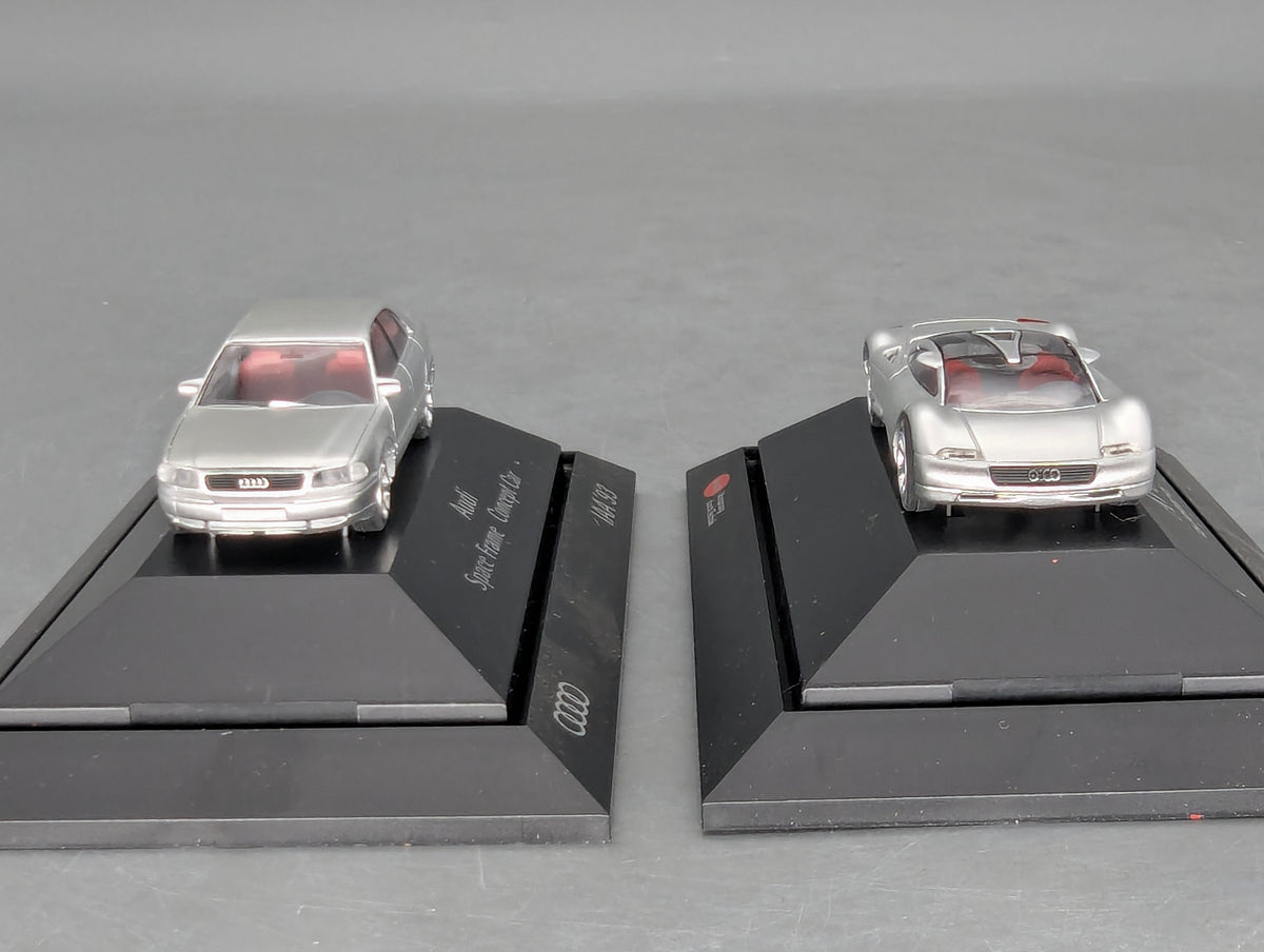 Modellautos 1:87 Rietze Audi 2-tlg Set Space Frame CC und AVUS Quattro in Dealer OVP