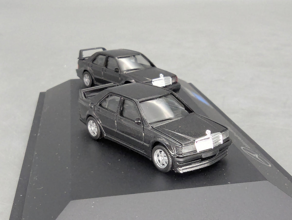 Modellautos 1:87 Herpa Mercedes Benz 190E EVO I + II 2-tlg Set mit Dealer OVP