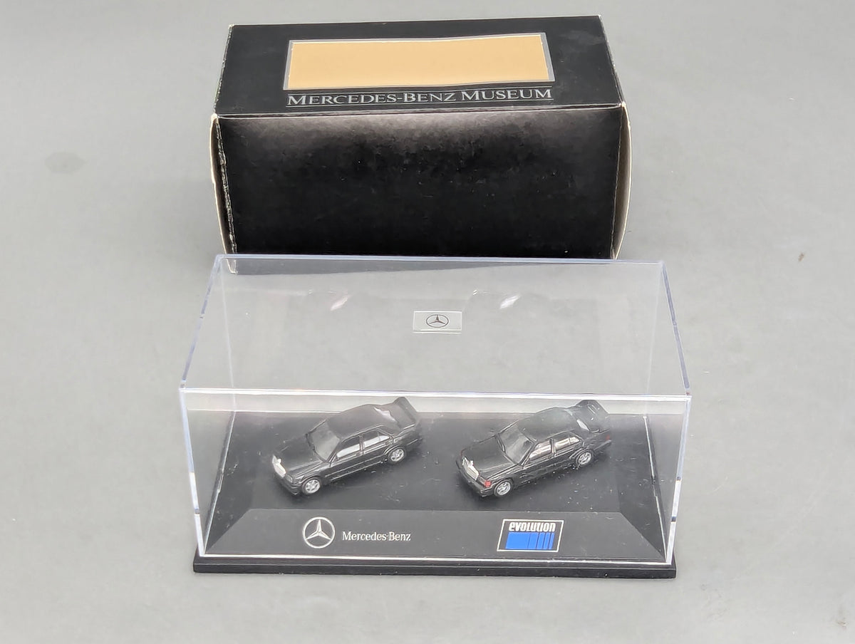 Modellautos 1:87 Herpa Mercedes Benz 190E EVO I + II 2-tlg Set mit Dealer OVP