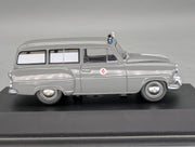 Modellautos 1:43 Schuco Opel Olympia Caravan Krankenwagen Grau mit Vitrine