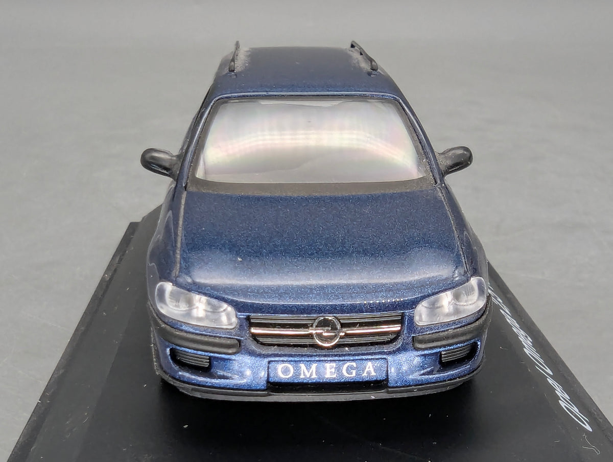 Modellautos 1:43 Schuco Opel Omega B Caravan 2,5 TD Blau Metallic mit OVP
