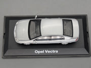 Modellautos 1:43 Schuco Opel Vectra 4-Türer Silber Metallic mit Dealer OVP