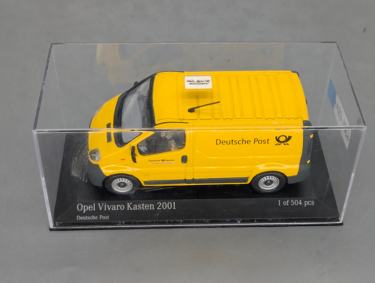Modellautos 1:43 Minichamps Opel Vivaro Kasten 2001 Deutsche Post Gelb mit Vitrine