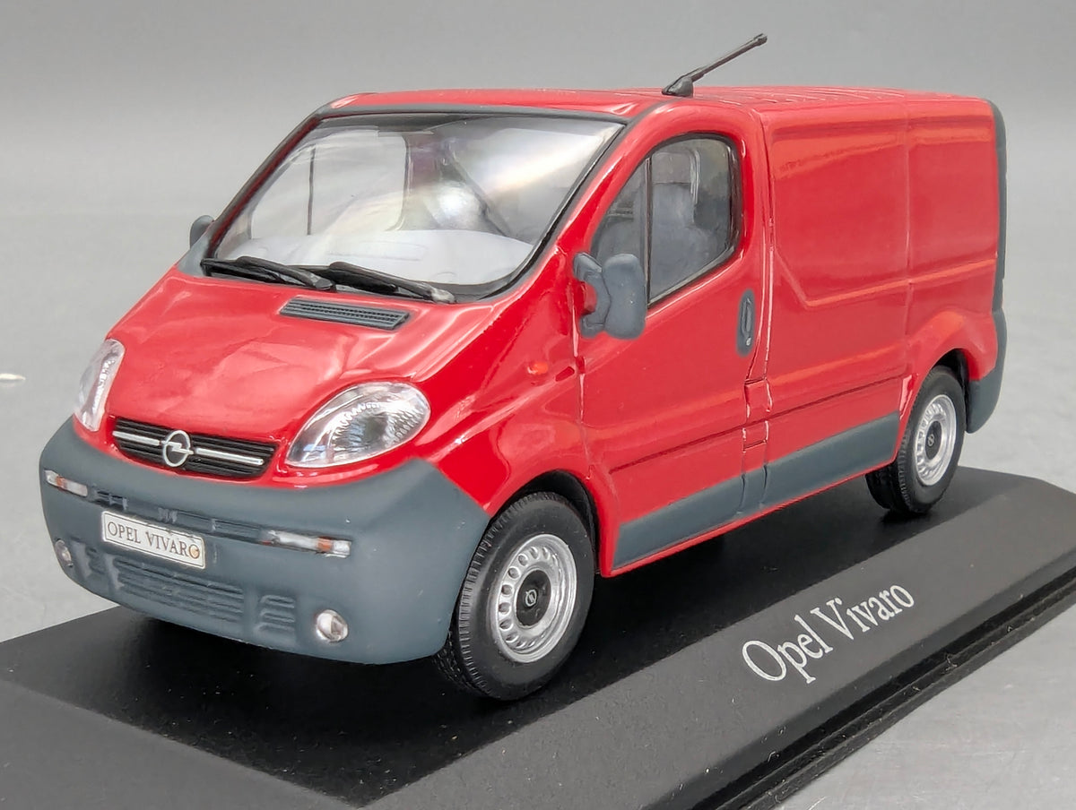 Modellautos 1:43 Minichamps Opel Vivaro Rot mit Dealer OVP
