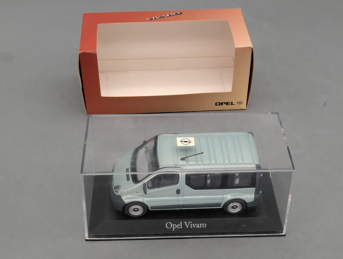 Modellautos 1:43 Minichamps Opel Vivaro Silber-Grün mit Dealer OVP