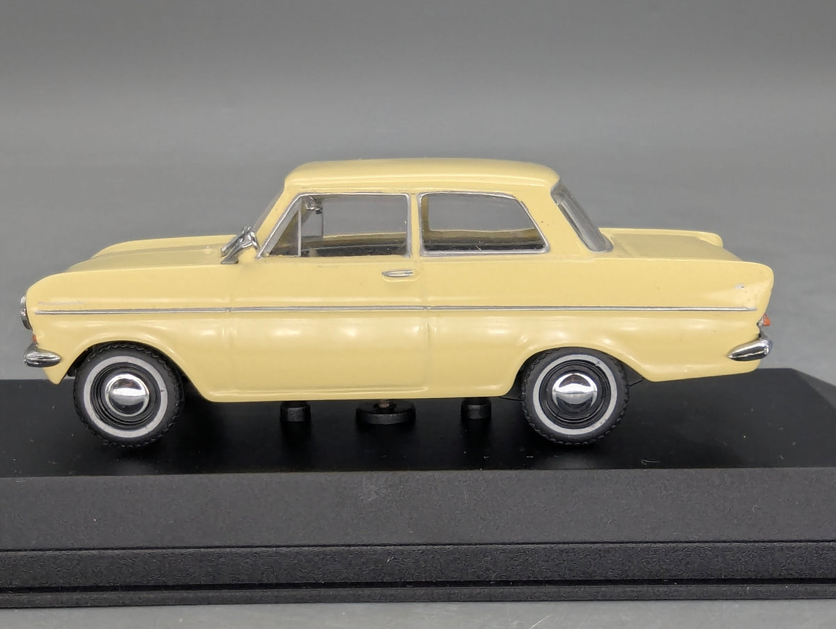 Modellautos 1:43 Minichamps Opel Kadett A Limousine 1962 Gelb mit OVP
