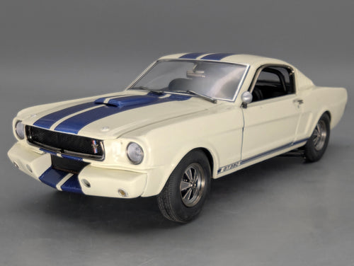 Modellautos 1:18 ACME Shelby Driving School G.T. 350 1965 mit OVP