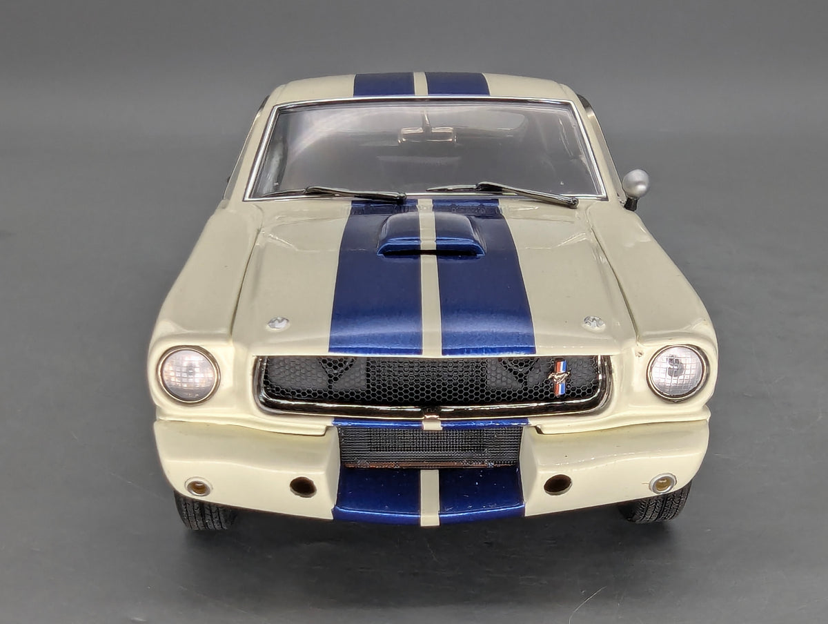 Modellautos 1:18 ACME Shelby Driving School G.T. 350 1965 mit OVP
