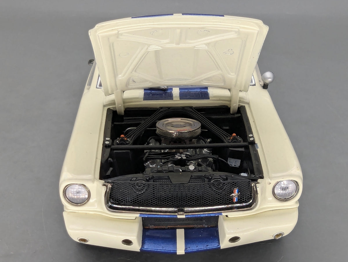 Modellautos 1:18 ACME Shelby Driving School G.T. 350 1965 mit OVP