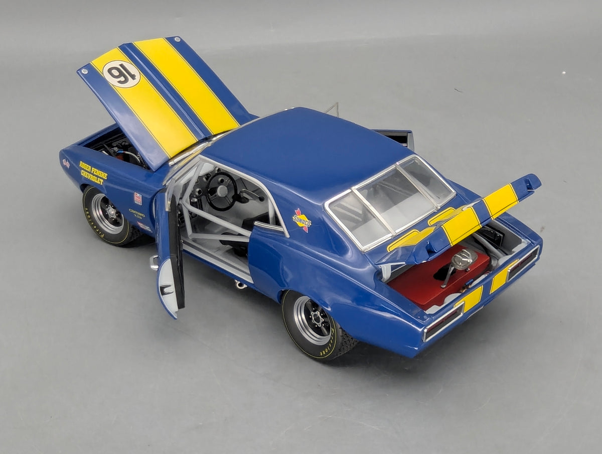 Modellautos 1:18 GMP Chevrolet Camaro Z28 Team Penske 1967 #16 G. Follmer OVP