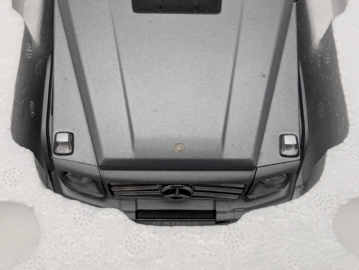 Modellautos 1:18 iScale Mercedes Benz G Klasse mit OVP