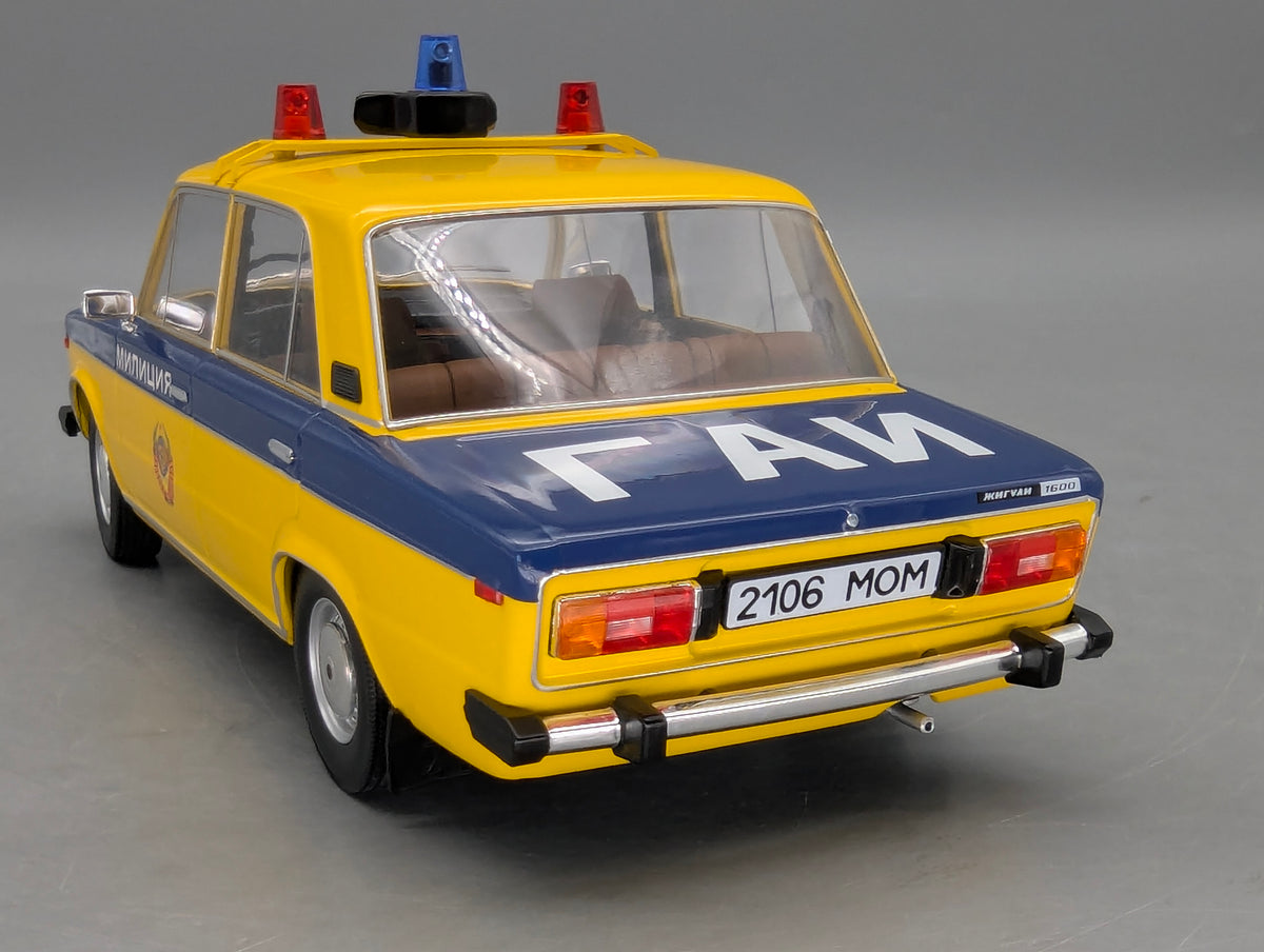 Modellautos 1:18 Triple9 Lada 1600 USSR Police mit OVP