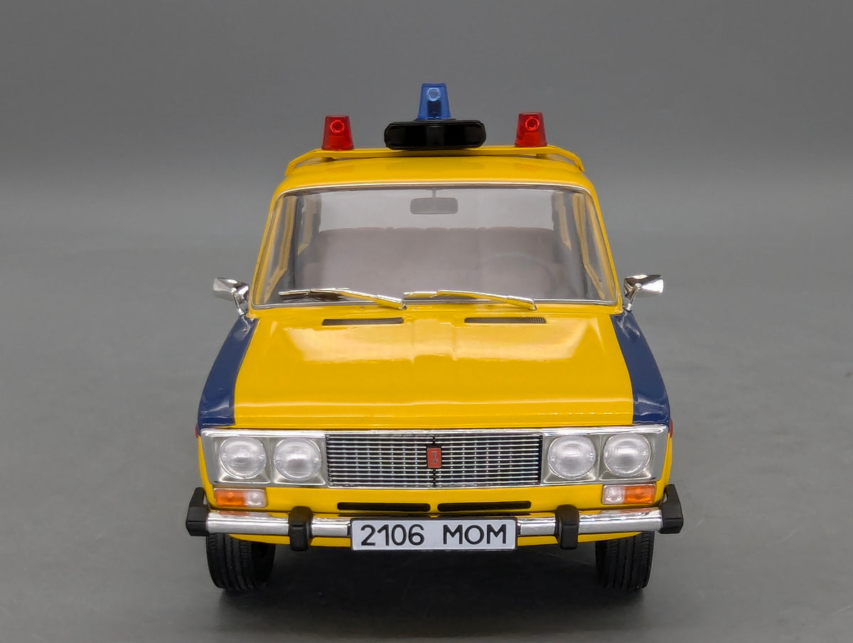 Modellautos 1:18 Triple9 Lada 1600 USSR Police mit OVP