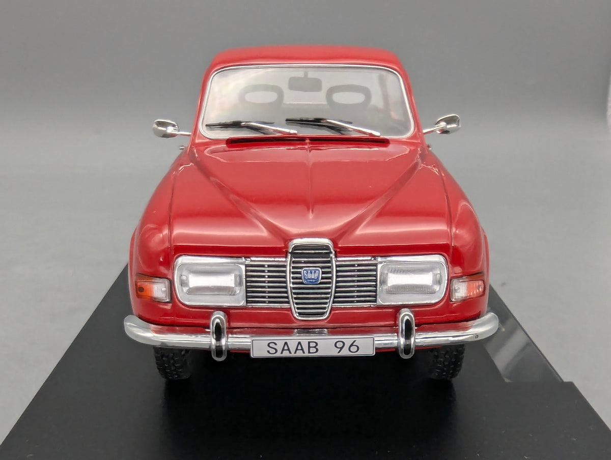 Modellautos 1:18 MCG Modelcar Group 18282 Saab 96 V4 Red mit OVP