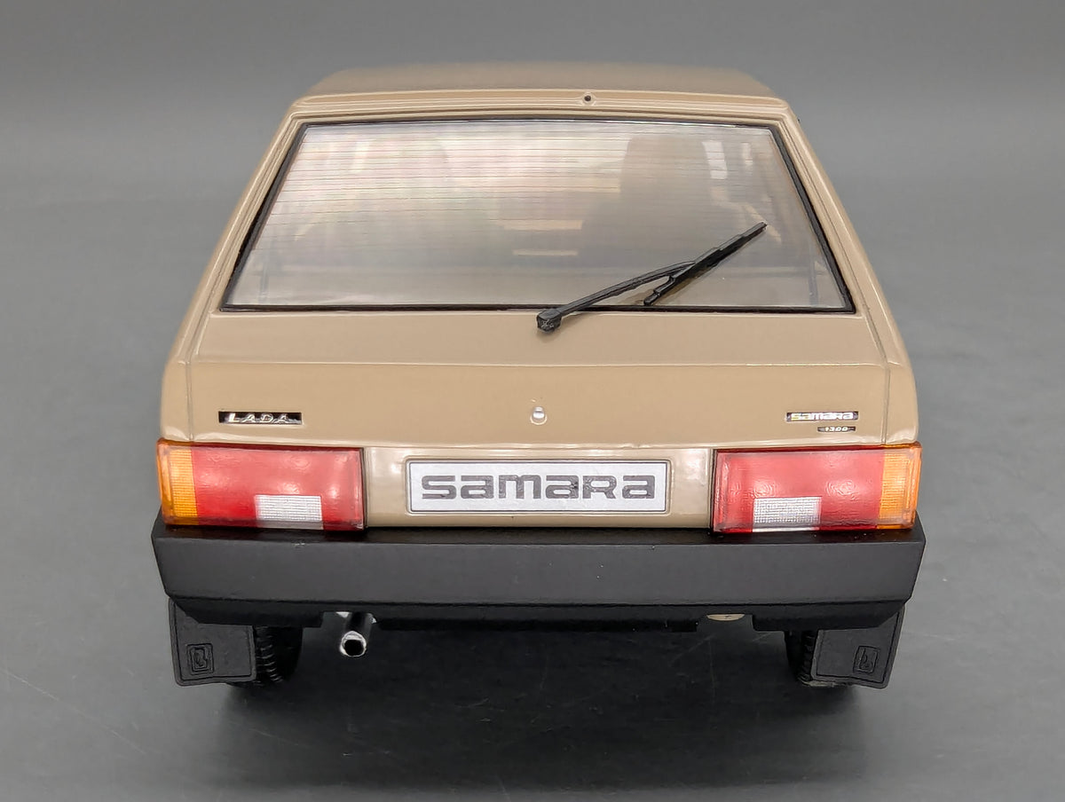 Modellautos 1:18 KK-Scale Lada Samara 1300 mit OVP