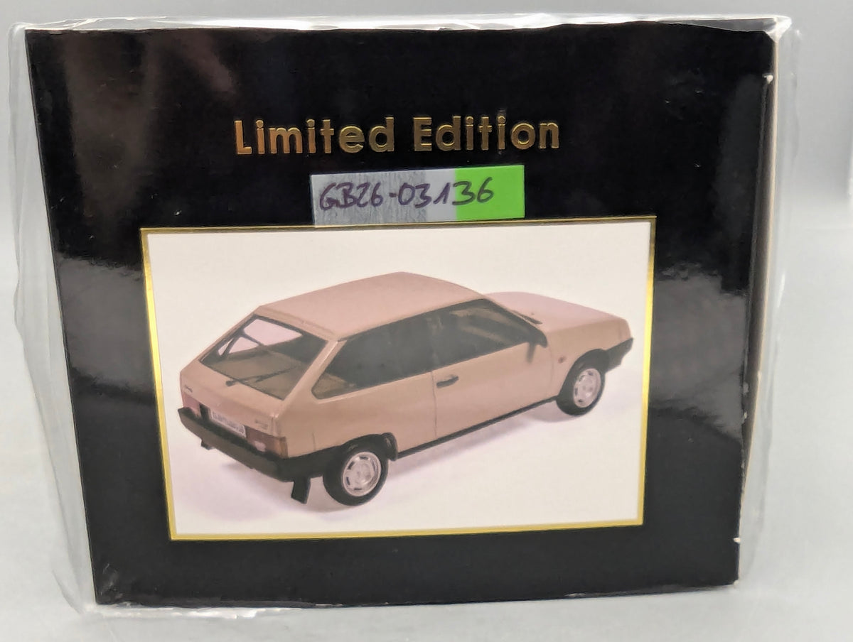 Modellautos 1:18 KK-Scale Lada Samara 1300 mit OVP