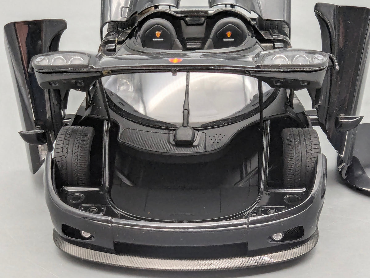Modellautos 1:18 AUTOart Signature 79002 Koenigsegg CCX mit OVP