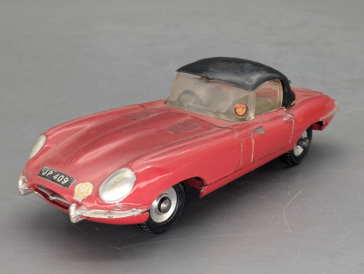 Modellauto 1:43 Dinky Toys 120 Jaguar E-Type Rot mit OVP