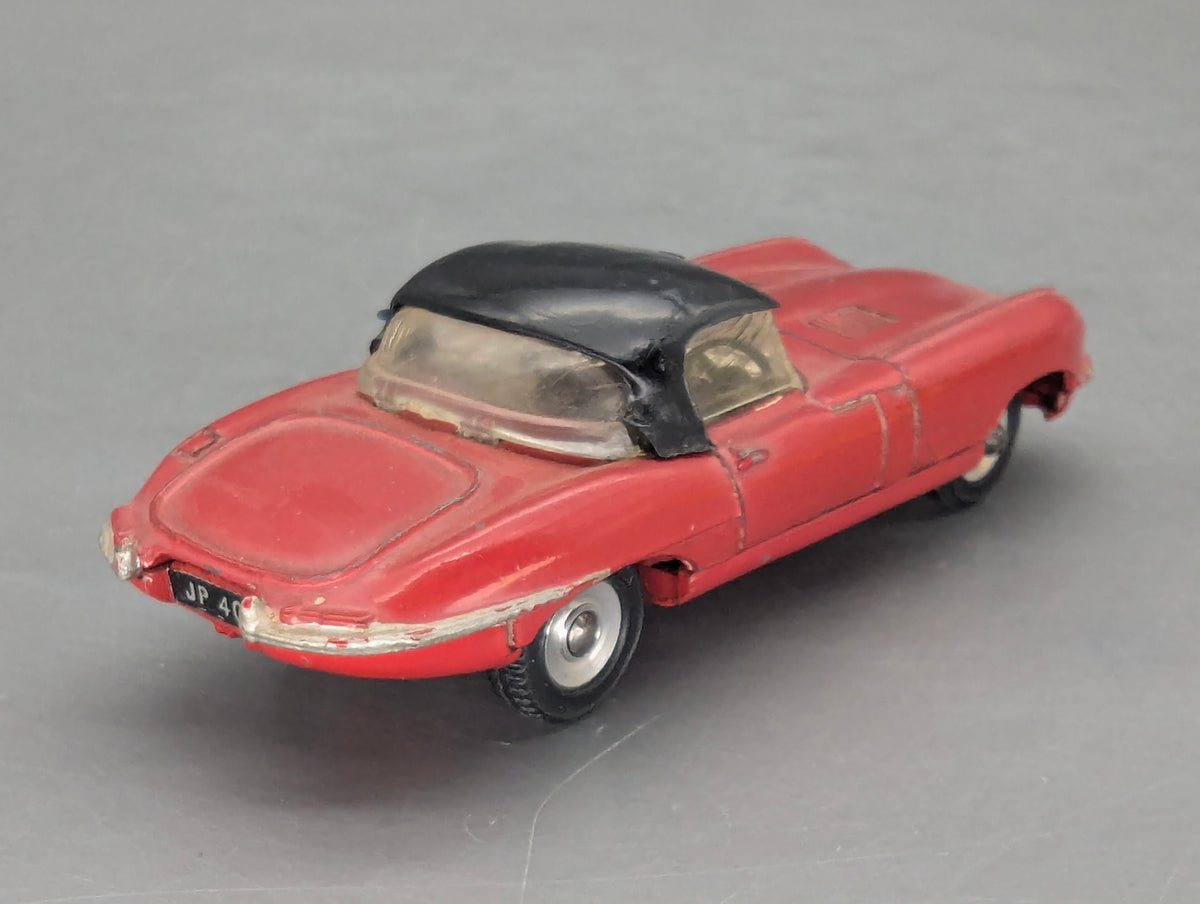 Modellauto 1:43 Dinky Toys 120 Jaguar E-Type Rot mit OVP