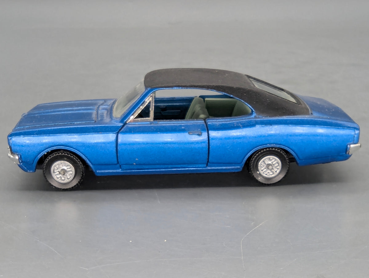 Modellauto 1:43 Dinky Toys 179 heute Mattel Opel Commodore Blau mit OVP