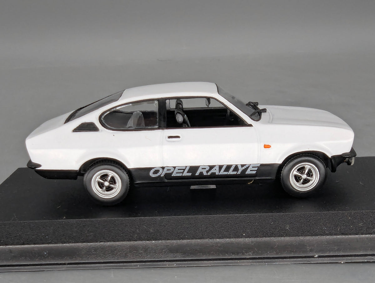 Modellautos 1:43 CDC Detail Cars 450 Opel Kadett C GTE Coupe 1975 Weiß mit OVP