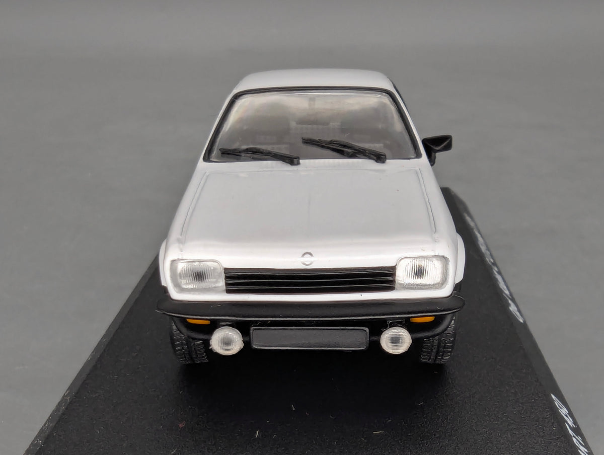 Modellautos 1:43 CDC Detail Cars 450 Opel Kadett C GTE Coupe 1975 Weiß mit OVP
