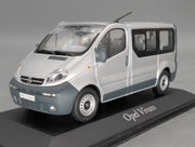 Modellautos 1:43 Minichamps Opel Vivaro Silber mit Dealer OVP