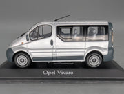 Modellautos 1:43 Minichamps Opel Vivaro Silber mit Dealer OVP