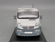 Modellautos 1:43 Minichamps Opel Vivaro Silber mit Dealer OVP