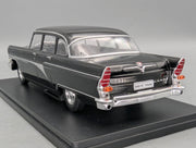 Modellautos 1:24 Whitebox WB 124080 GAZ 13 Chaika Schwarz mit OVP