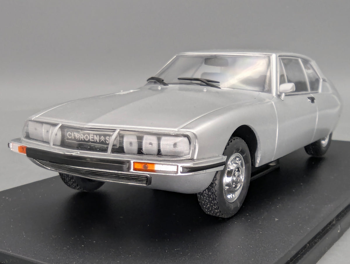 Modellautos 1:24 Whitebox WB 124046 Citroen SM 1970 mit OVP