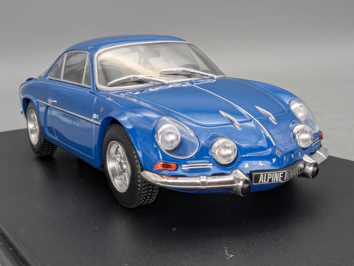 Modellautos 1:24 Whitebox WB 124058 Alpine Renault A110 1300 Metallic Blau OVP