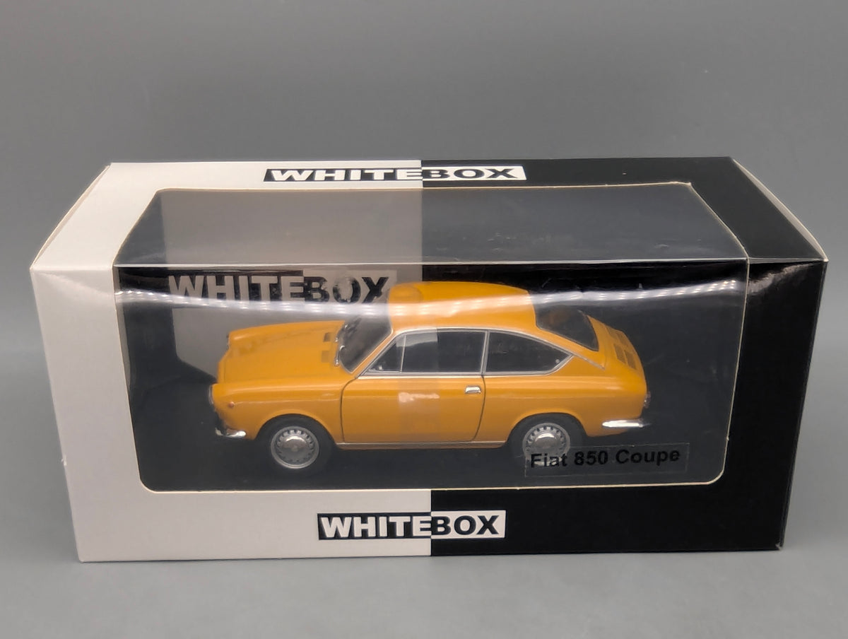Modellautos 1:24 Whitebox WB 124168 Fiat 850 Coupe mit OVP
