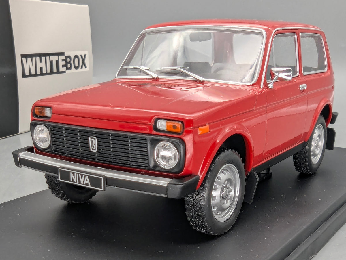 Modellautos 1:24 Whitebox WB 124133 Lada Niva 1600 Rot mit OVP