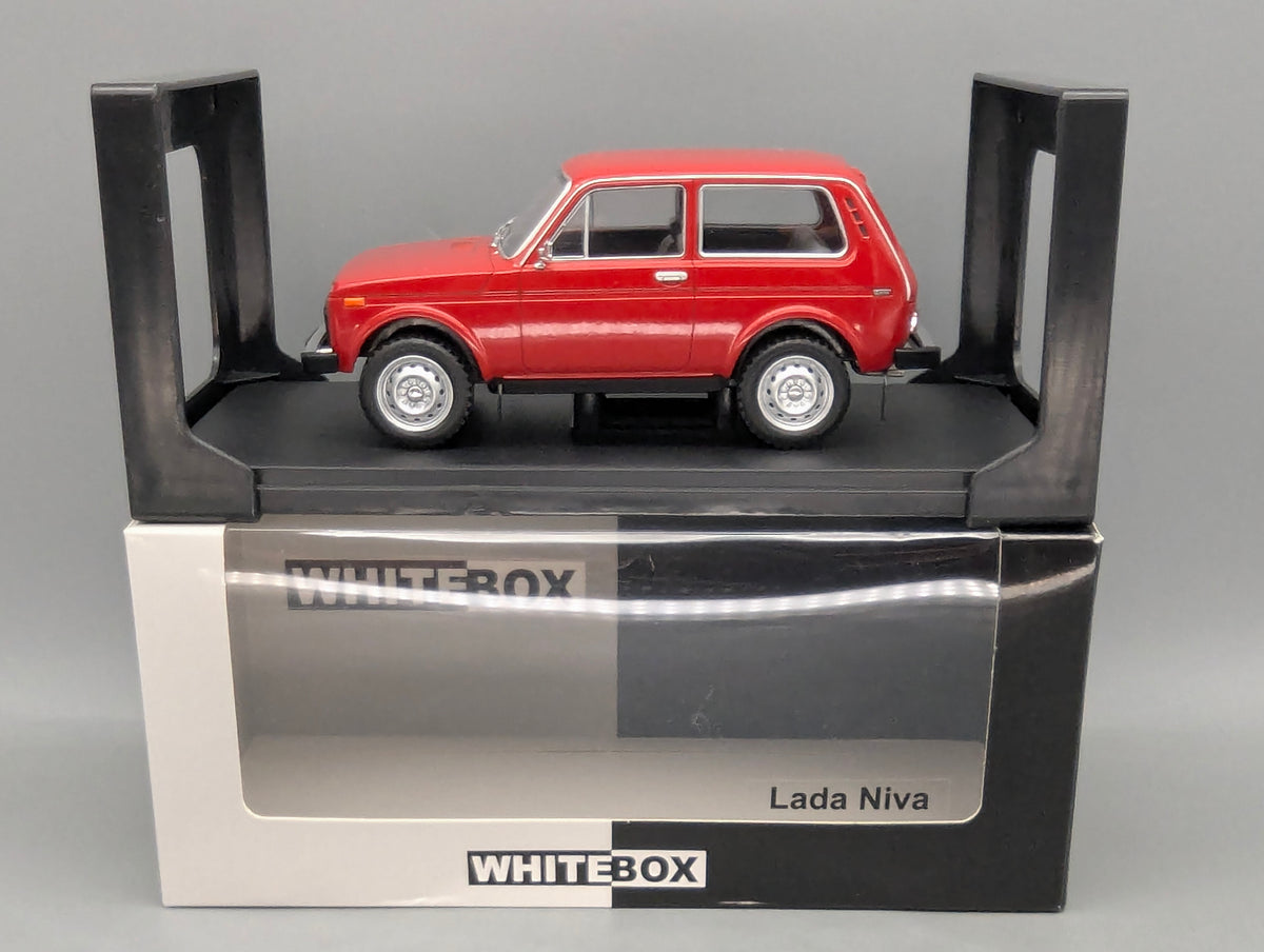 Modellautos 1:24 Whitebox WB 124133 Lada Niva 1600 Rot mit OVP