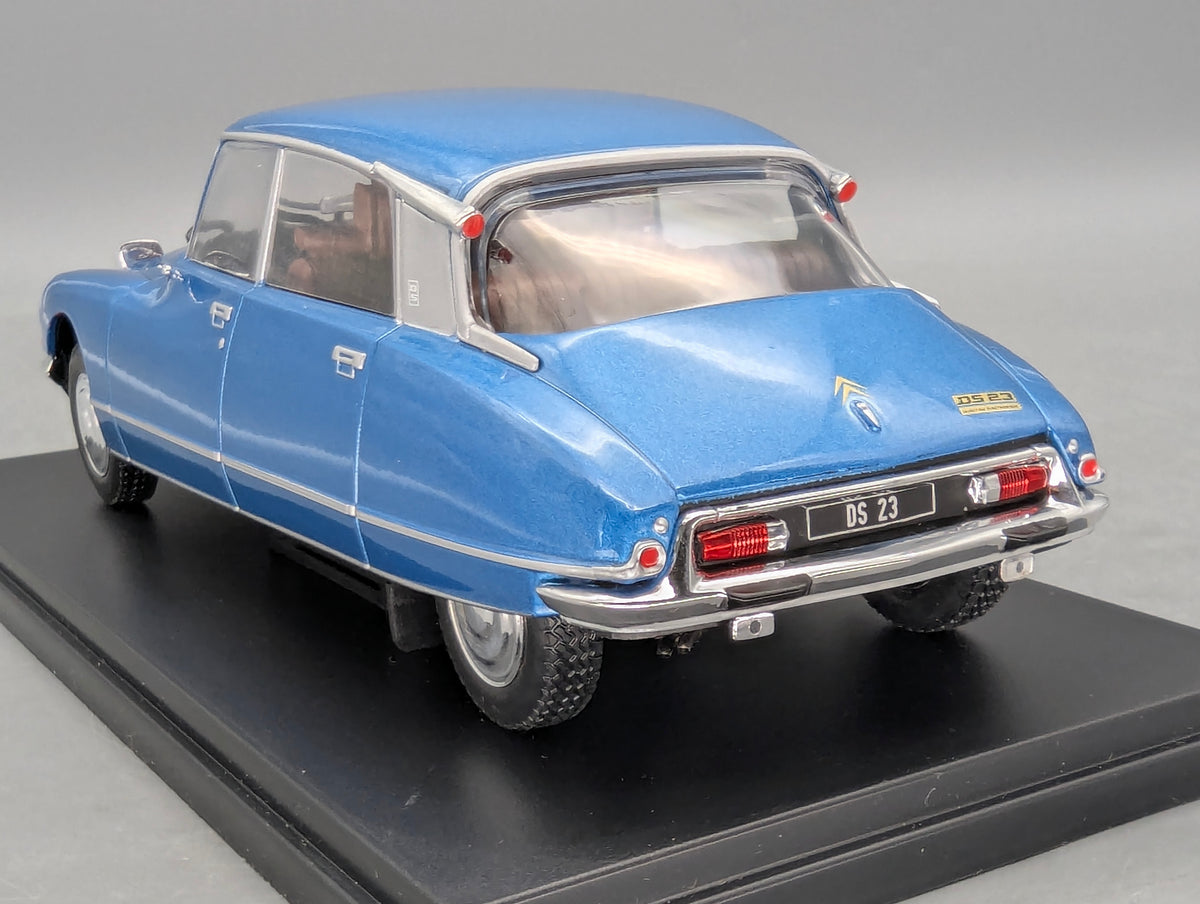 Modellautos 1:24 Whitebox WB 124127 Citroen DS 23 Pallas Metallic Blau mit OVP