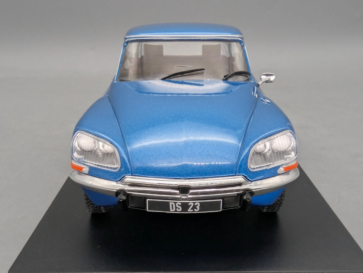 Modellautos 1:24 Whitebox WB 124127 Citroen DS 23 Pallas Metallic Blau mit OVP