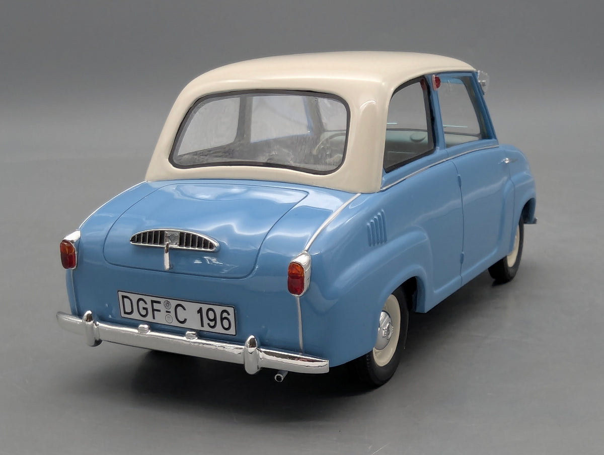 Modellautos 1:18 Schuco Pro.R18 Goggomobil Limousine Hellblau Weiß mit OVP