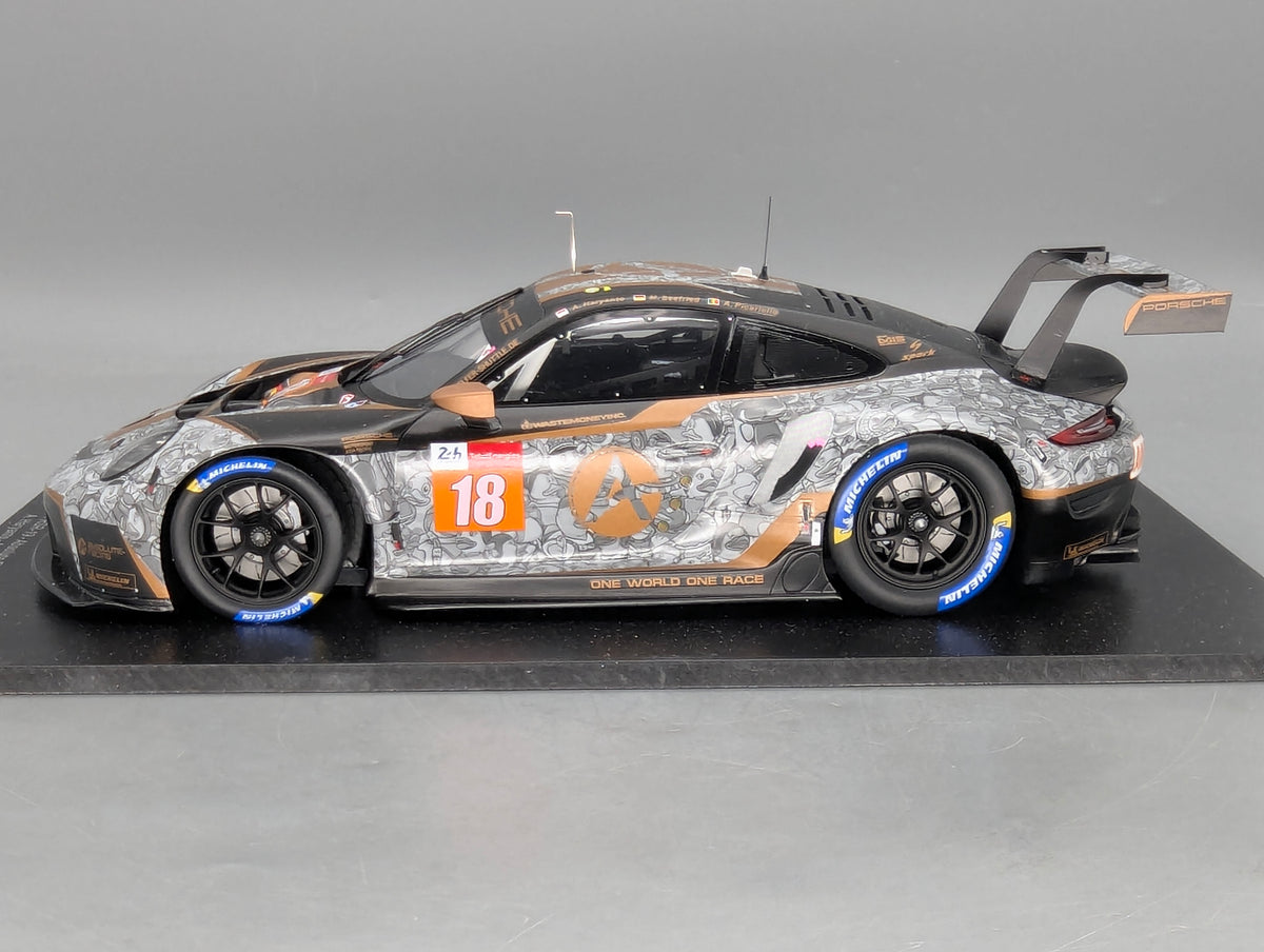 Modellautos 1:18 Spark Porsche 911 RSR-19 24h Le Mans 2021 #18 mit OVP