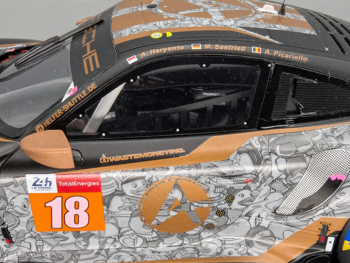 Modellautos 1:18 Spark Porsche 911 RSR-19 24h Le Mans 2021 #18 mit OVP