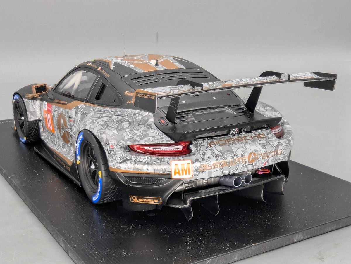 Modellautos 1:18 Spark Porsche 911 RSR-19 24h Le Mans 2021 #18 mit OVP