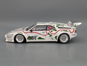 Modellautos 1:18 Minichamps BMW M1 1000km Nürbrg #201 Stuck & Piquet mit Vitrine