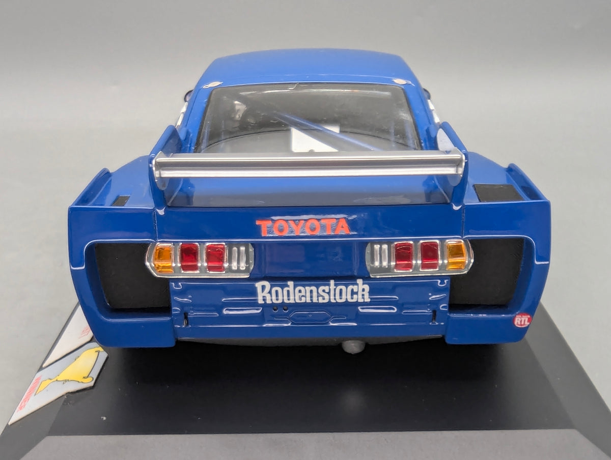 Modellautos 1:18 Spark Toyota Celica LB Turbo WINNER Zolder 1977 #68 mit Vitrine